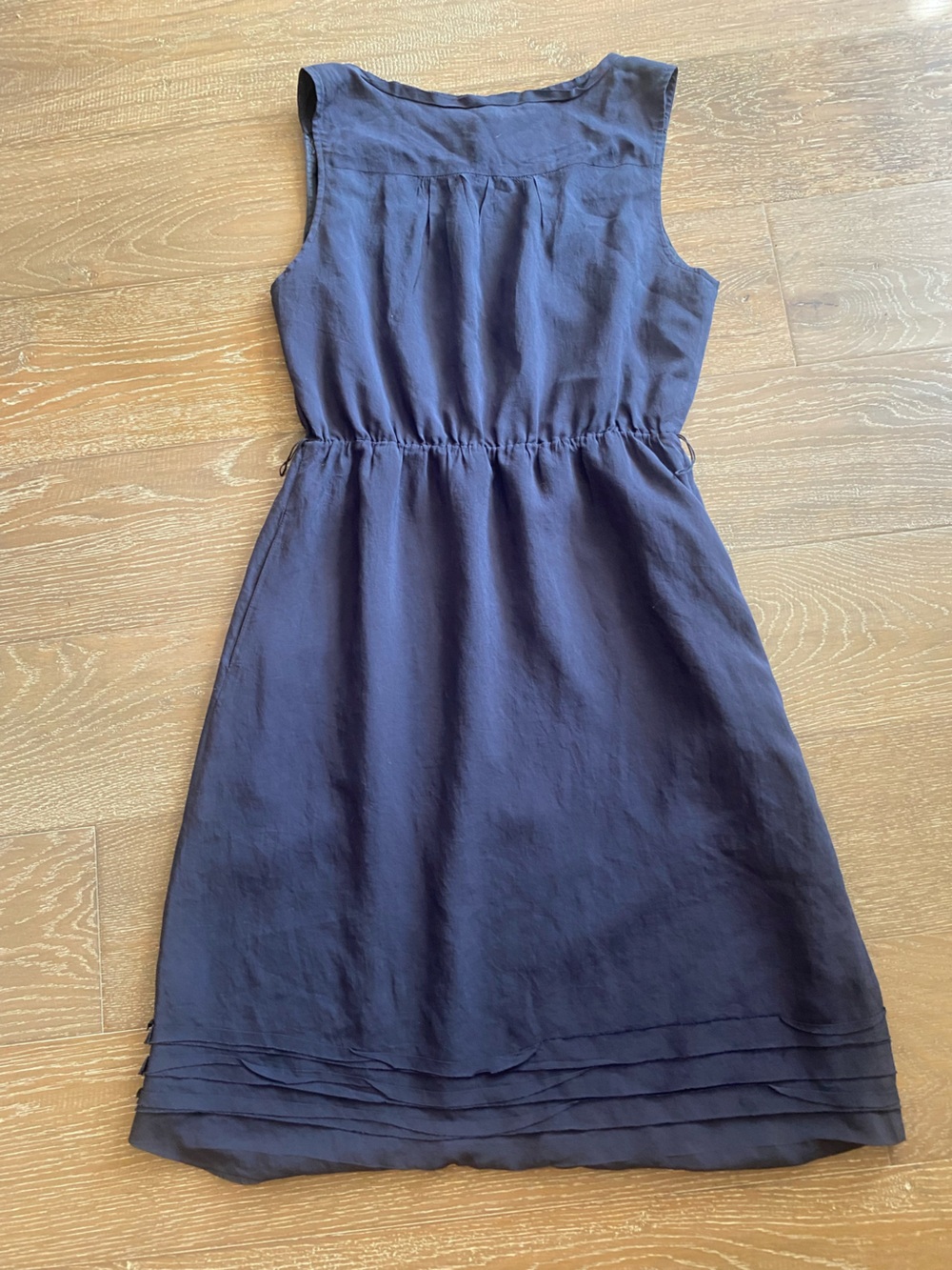 Anthropologie Maeve Charcoal Gray Tiered V Neck Knee Length Lined Shirt Dress M - Picture 5 of 6